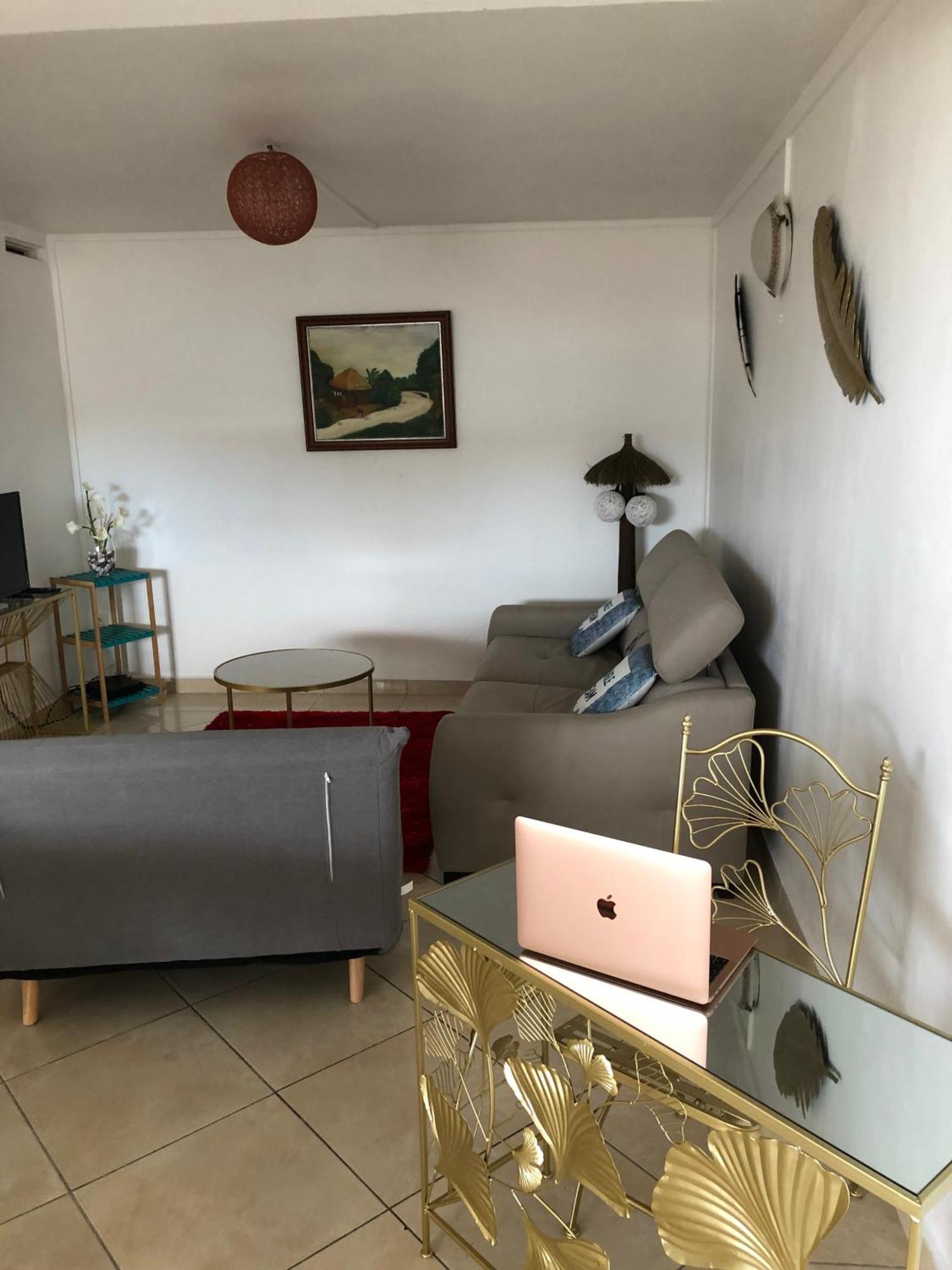 Chez Laurenn لو كاربيت المظهر الخارجي الصورة